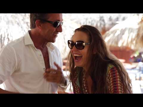 Aruba’s Longest Happy Hour at The Beach Bar, Palm Beach! | Gianni’s Group
