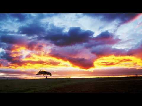 Time Lapse Sunrise -台風一過の夜明け-  (HD 720p)