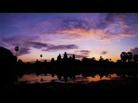 Visiting Angkor Wat for Sunrise [Time Lapse]
