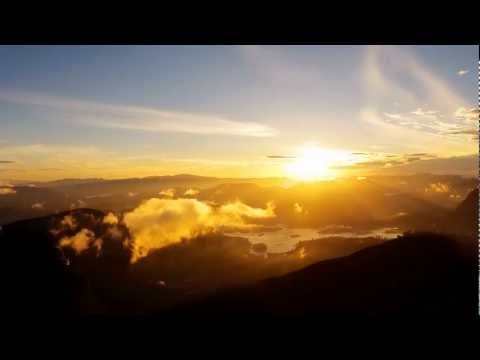 Beautiful Sunrise Time Lapse – Adam’s Peak – Sri Lanka – [Shot with the GoPro HD Hero 2]