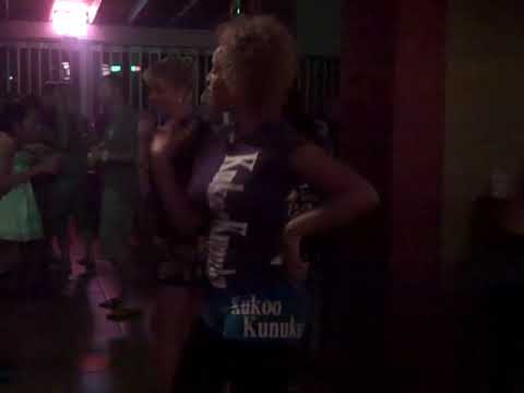 Kukoo Kunuku Party Bus – Aruba