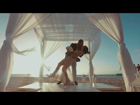 Wedding Hotel Riu Palace Aruba / Andreina + Junior
