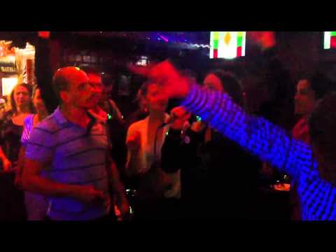 I like to move it @ Aruba bar