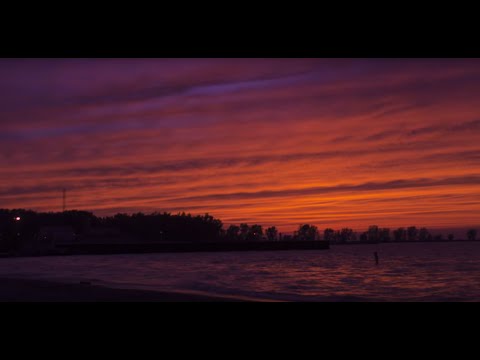 Lake County Ohio Time Lapse: Sunrise-to-Sunset on Lake Erie’s Coastal Getaway