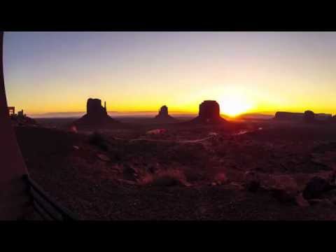Monument Valley – Sunrise & Sunset Time Lapse