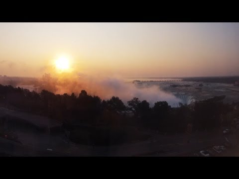 Niagara Falls Timelapse: From Sunrise To Moonrise