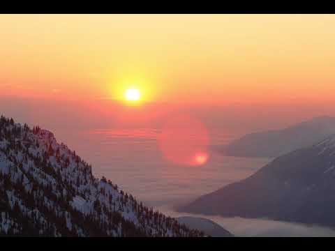 Sunrise Timelapse Over the Clouds at 7’700ft