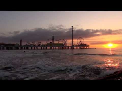 Timelapse: Sunrise behind the Pleasure Pier on Galveston Island, Texas