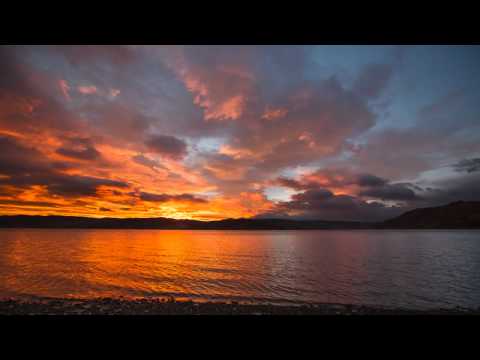 Multi-directional Sunrise Clouds (HD timelapse)