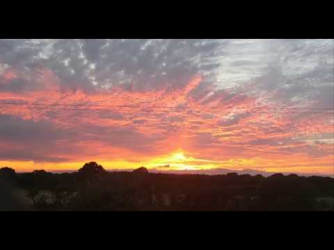 Sunset timelapse with disagreeing clouds